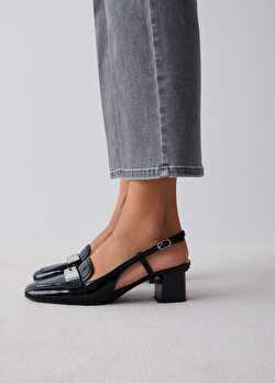 Rugan Slingback Logo Tokalı Topuklu Ayakkabı ürünü görüntülemek için tıklayınız
