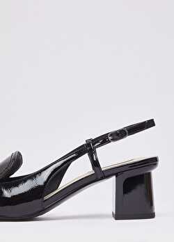 Rugan Slingback Logo Tokalı Topuklu Ayakkabı ürünü görüntülemek için tıklayınız