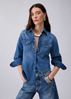 Çift Cepli Denim Gömlek ürünü görüntülemek için tıklayınız