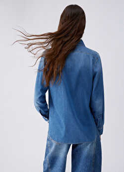 Çift Cepli Denim Gömlek ürünü görüntülemek için tıklayınız