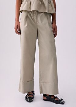 Flare Poplin Pantolon ürünü görüntülemek için tıklayınız