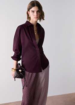 Jakarlı Saten Eklemeli Gömlek ürünü görüntülemek için tıklayınız