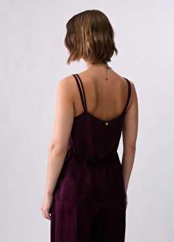 Jakarlı Saten Lingerie Üst ürünü görüntülemek için tıklayınız