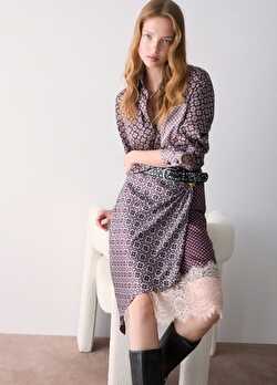 Dantel Detaylı Midi Etek ürünü görüntülemek için tıklayınız
