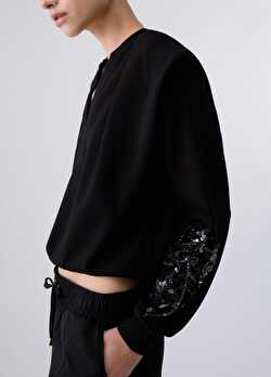 Mücevher işlemeli sweatshirt ürünü görüntülemek için tıklayınız