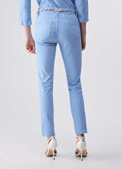 Mavi Ideal Fit Denim Pantolon ürünü görüntülemek için tıklayınız