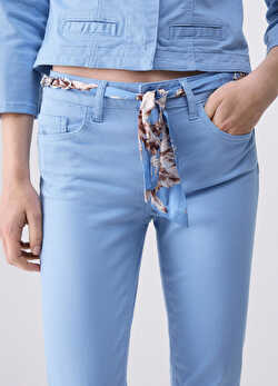 Mavi Ideal Fit Denim Pantolon ürünü görüntülemek için tıklayınız