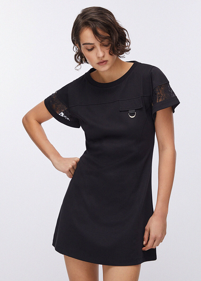 Siyah Dantelli Mini Elbise