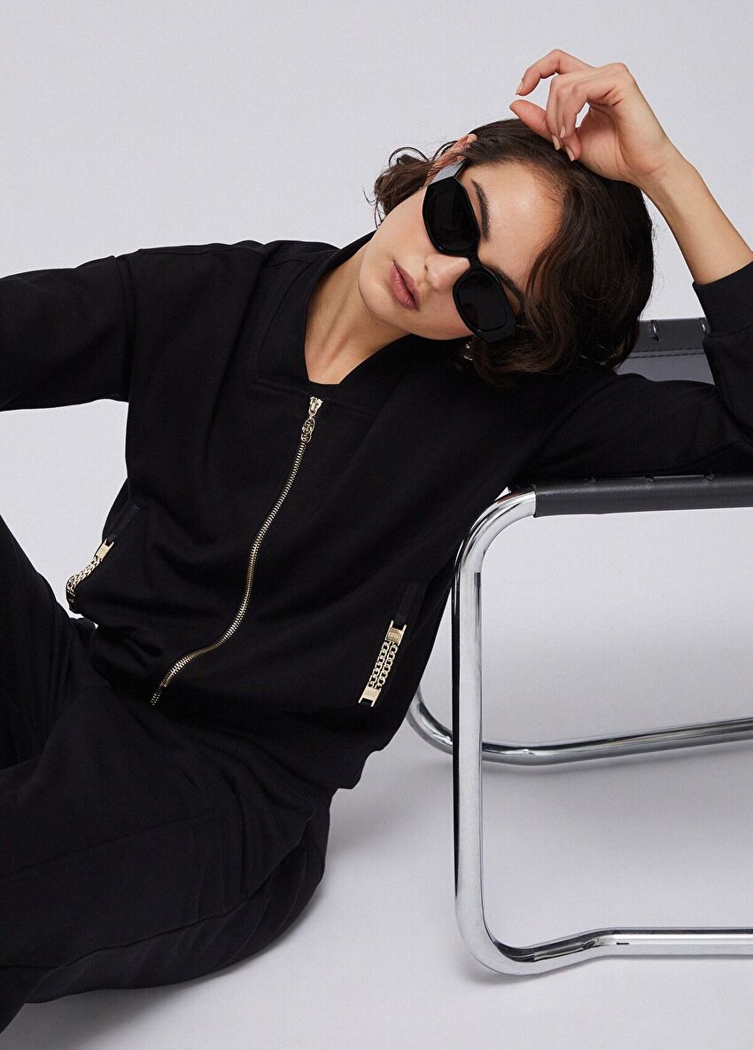 Fermuar ve Zincir Detaylı Sweatshirt