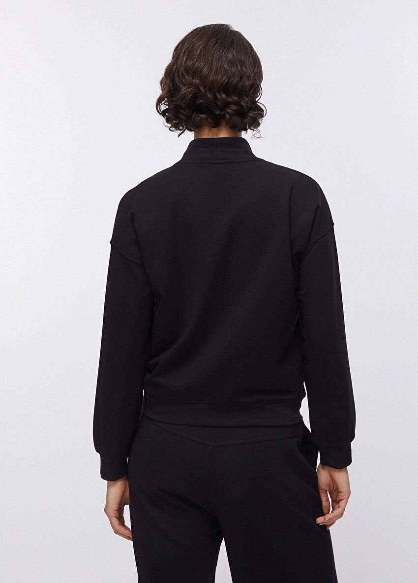 Fermuar ve Zincir Detaylı Sweatshirt