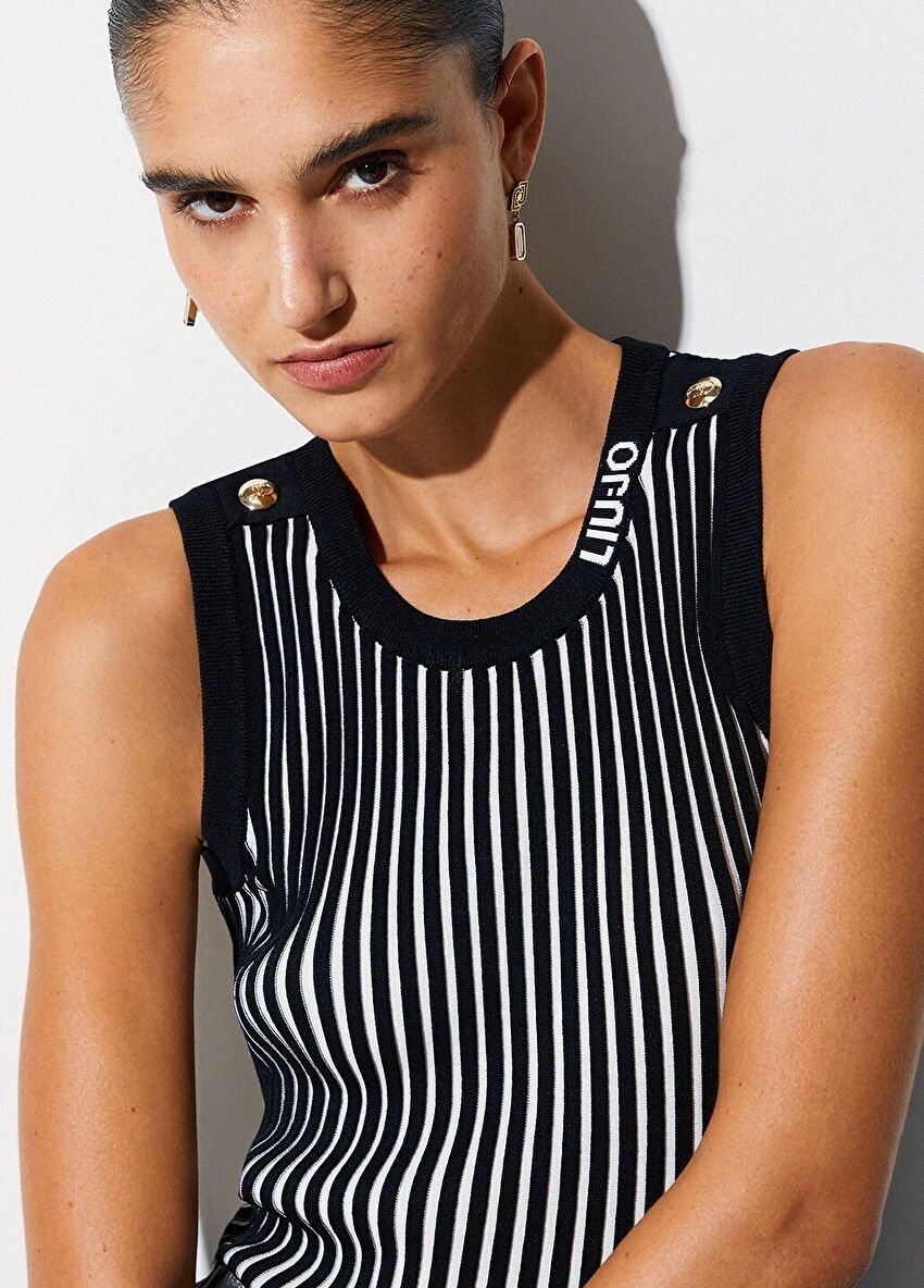 Siyah / Beyaz Çizgili Örme Bluz