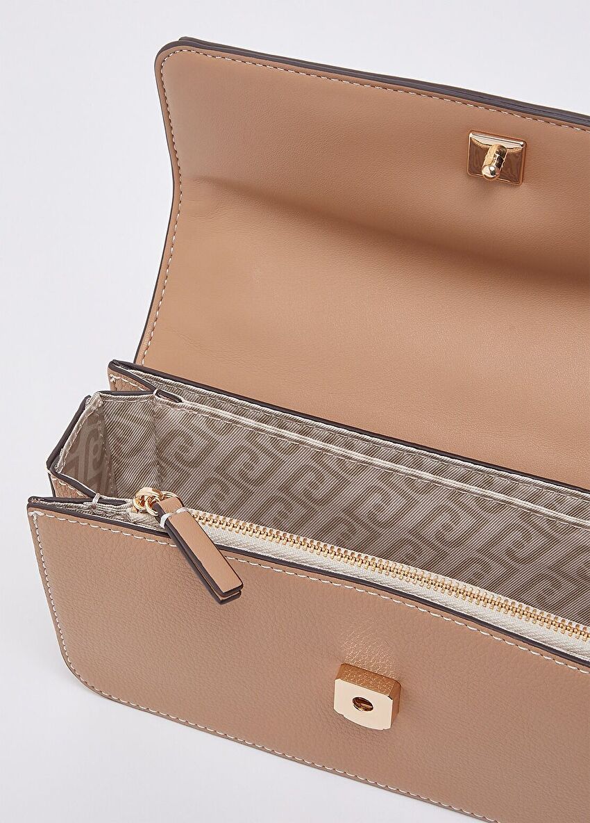 Bej Çapraz Askılı Çanta