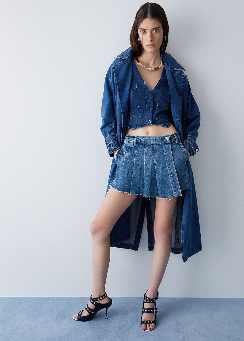 Mavi Kabartmalı Kısa Denim Etek