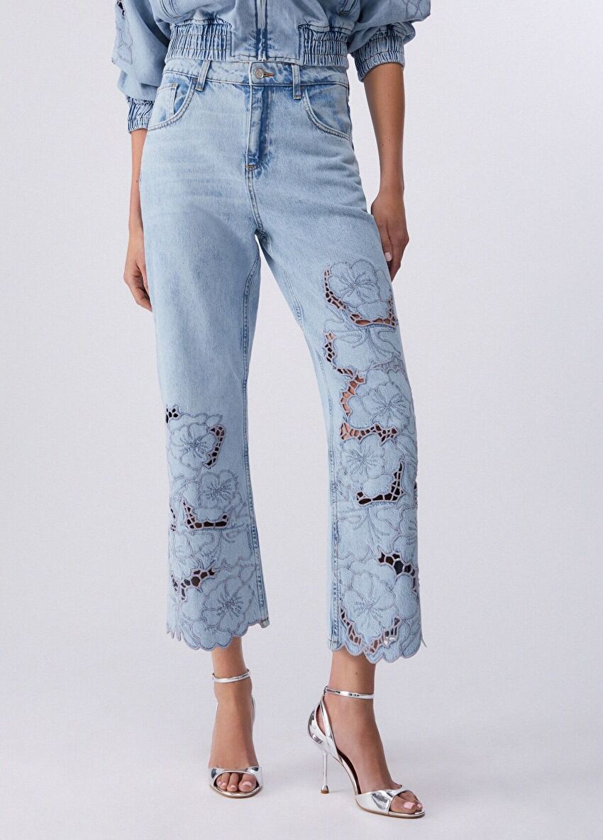 Mavi Çiçek Işlemeli Straight Denim Pantolon
