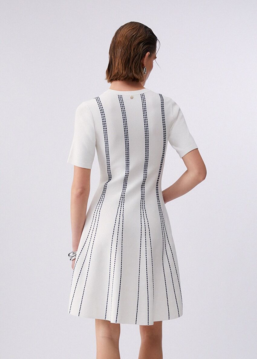 Beyaz / Lacivert Triko Elbise
