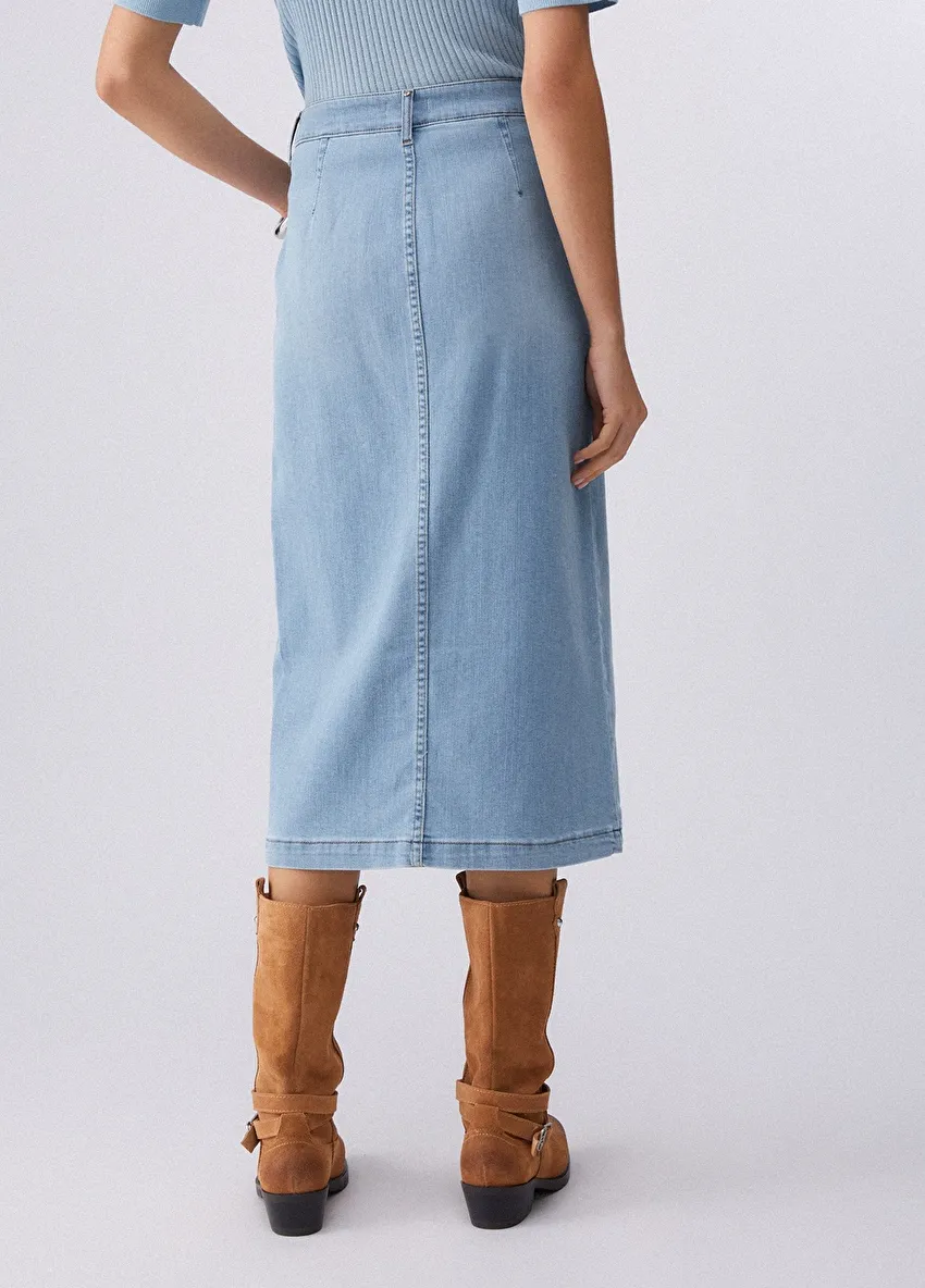 Açık Mavi Düğme Detaylı Uzun Etek