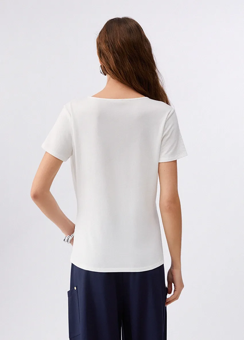 Beyaz Kısa Kollu Moda Tişört