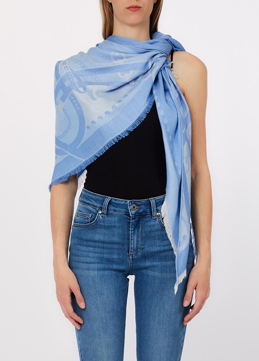 Açık Mavi Jakar Üçgen Şal