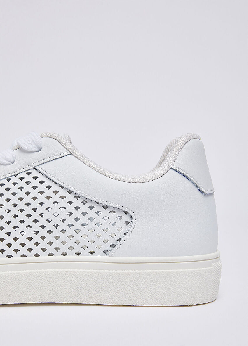 Beyaz Deri Perforaj Sneaker