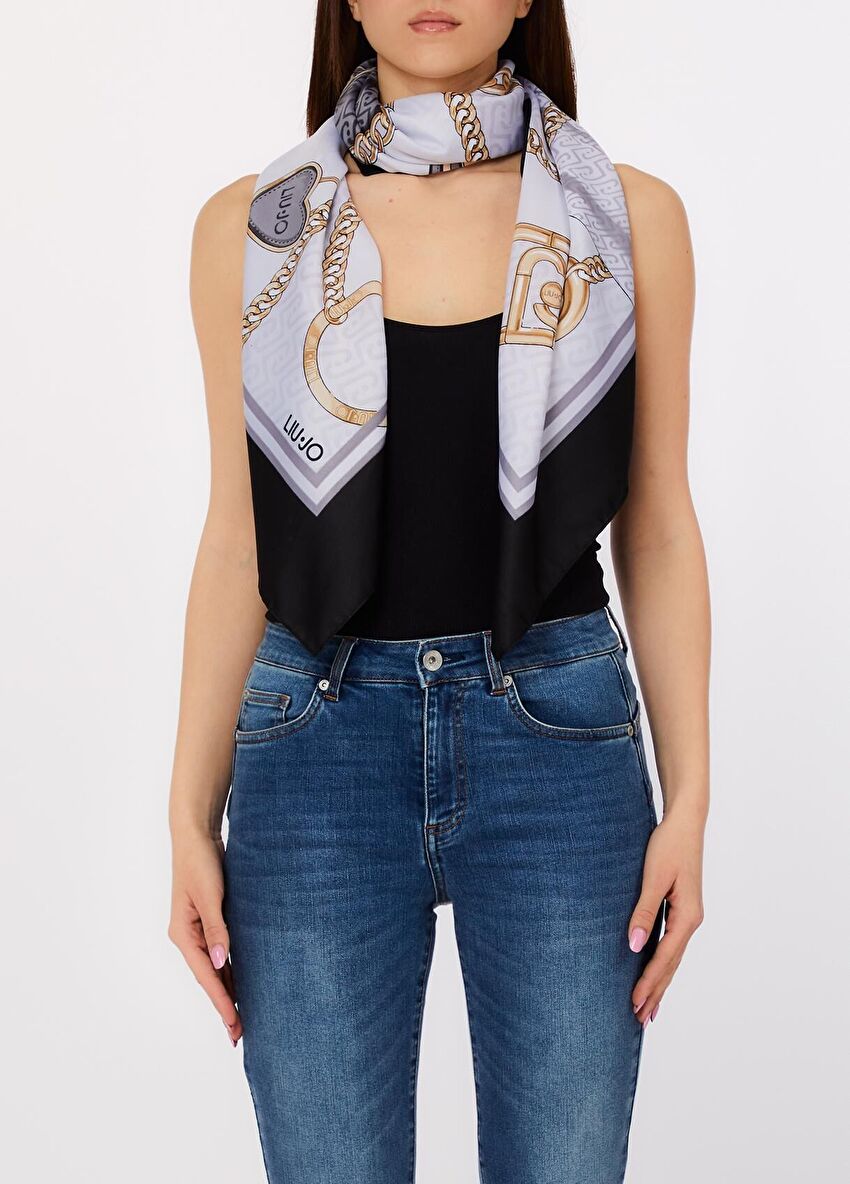 Siyah Fiyonk Detaylı Fular