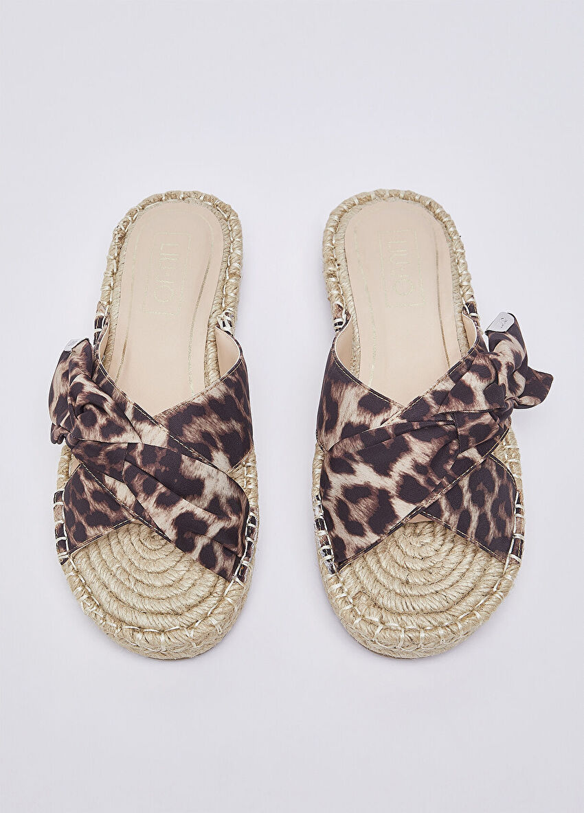 Leopar Baskılı Kumaş Terlik