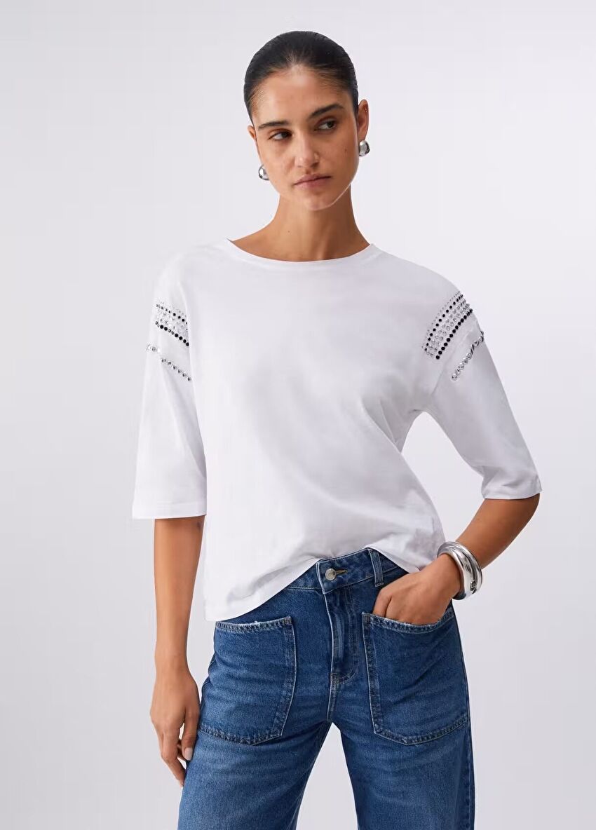 Taş Detaylı Basic Tişört