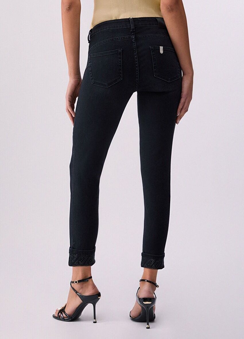 Taş İşlemeli Paça Detaylı Skinny Jean Pantolon