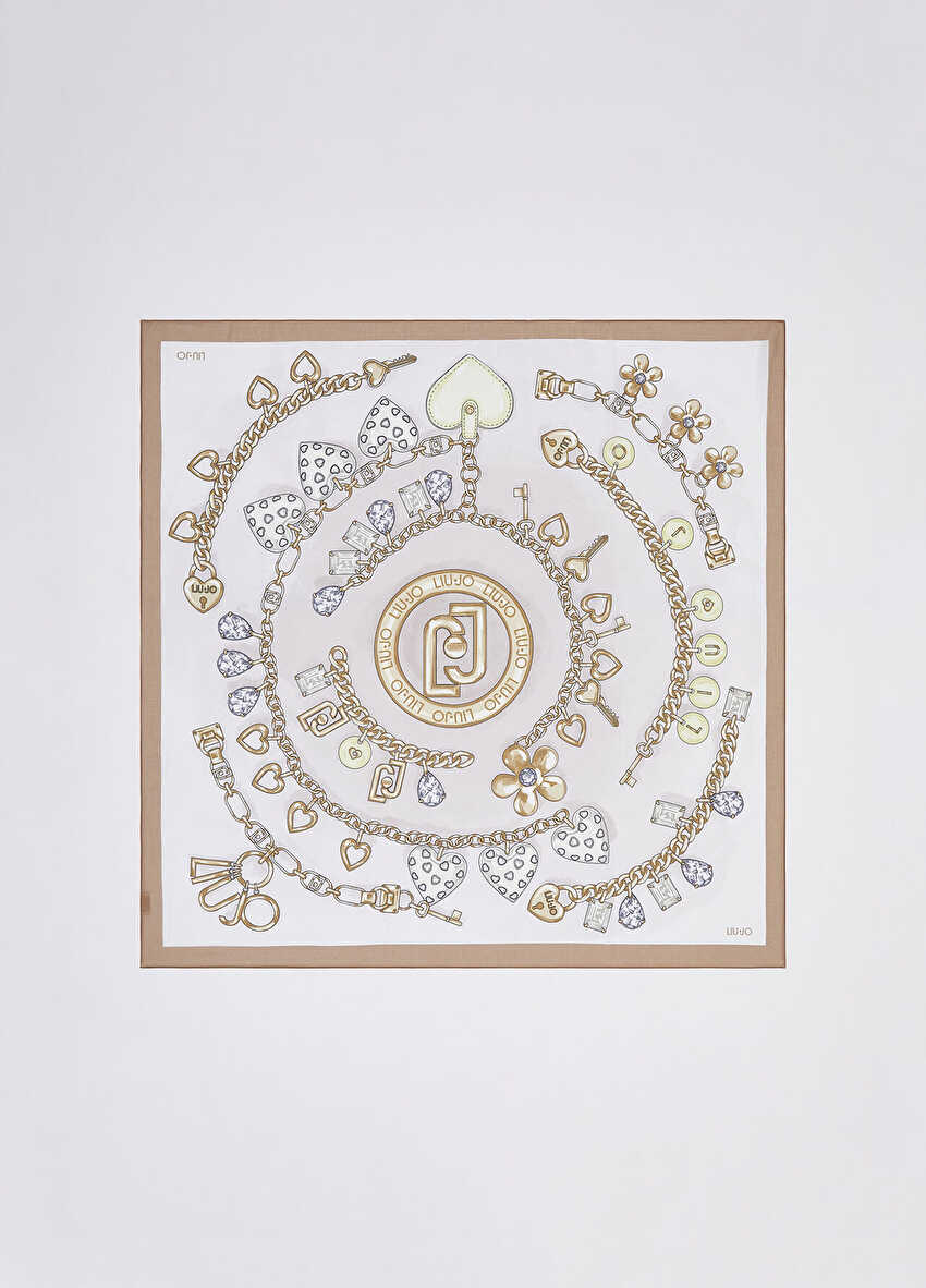 Bej Charm Detaylı Fular