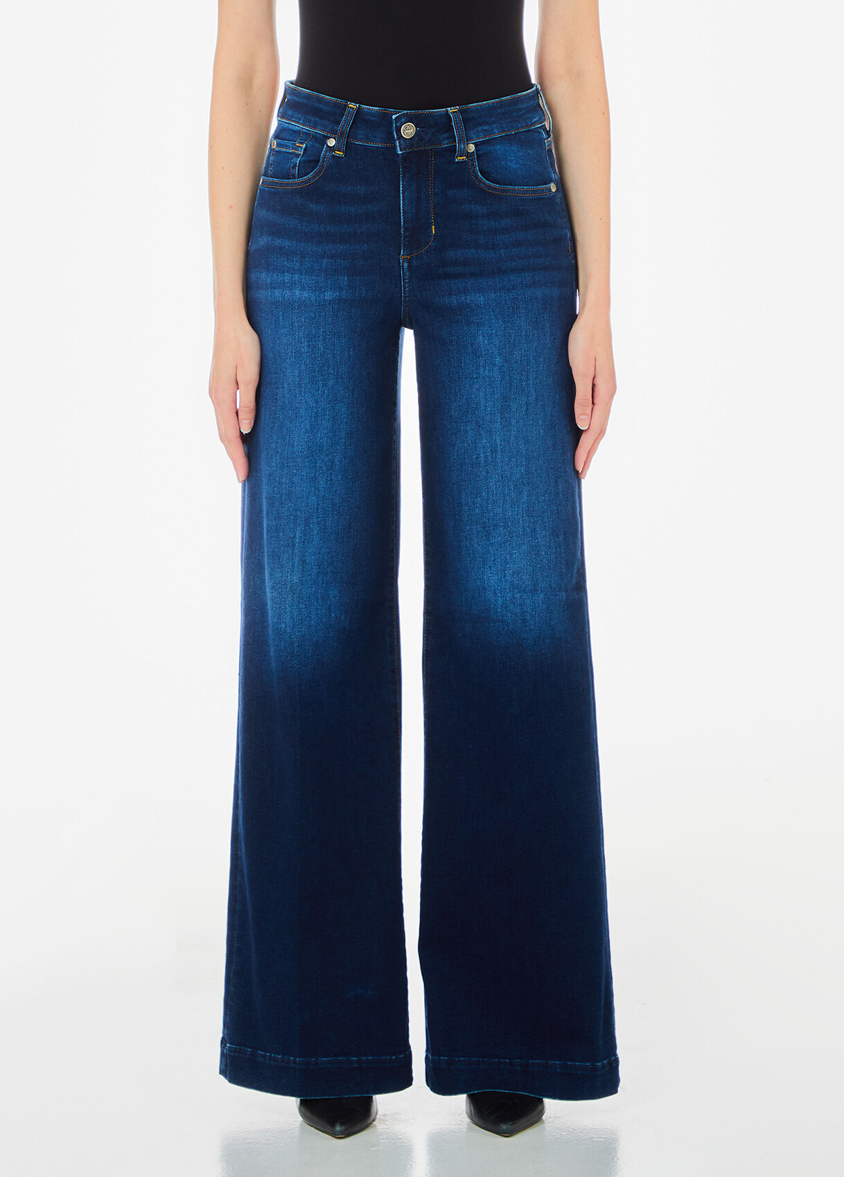 Orta Boy Beyaz LaPuffy Çanta