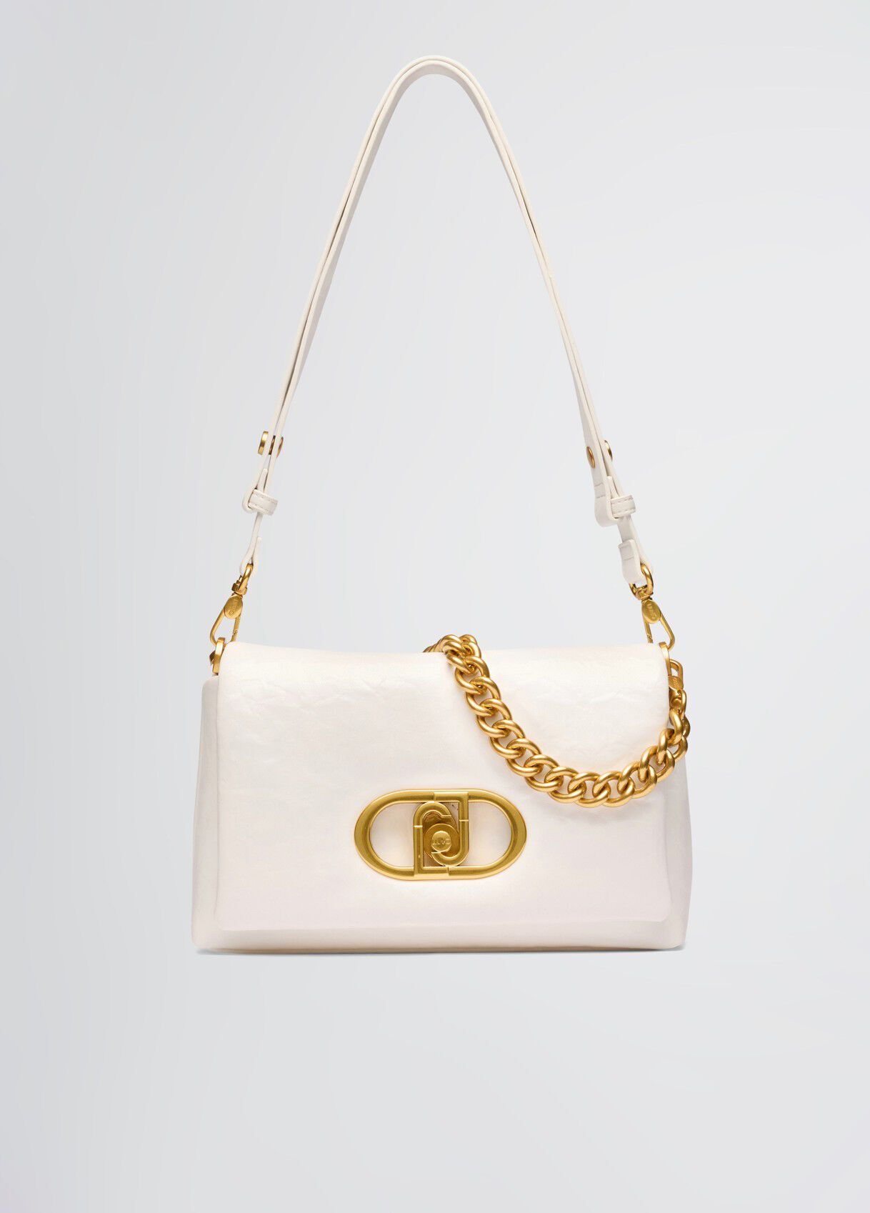 Orta boy beyaz LaPuffy çanta, altın monogram detaylı şık tasarım